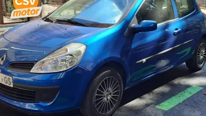 Usado Renault Clio Dynamique 75 CV (55 kW) 2006 Otro Utilitario