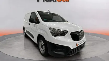 Usado Opel Combo Edition 102 CV (75 kW) 2022 Blanco Monovolumen