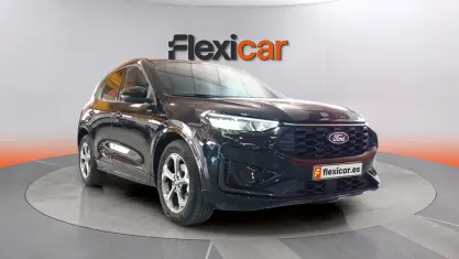 Usado Ford Kuga ST-Line 150 CV (110 kW) 2025 Negro SUV