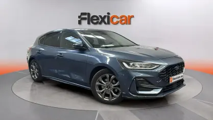 Usado Ford Focus ST-Line 125 CV (91 kW) 2023 Gris Berlina