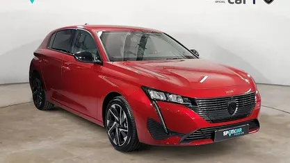 Begagnad Peugeot 308 Allure 130 HK (95 kW) 2024 Röd Sedan