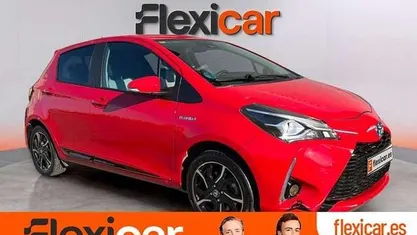 Usado Toyota Yaris Hybrid Edition 100 CV (73 kW) 2018 Rojo Utilitario