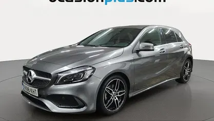 Usado Mercedes A200 AMG 136 CV (100 kW) 2018 Gris Utilitario