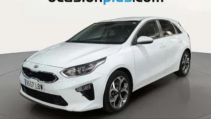 Usado Kia Ceed 120 CV (88 kW) 2019 Blanco Utilitario
