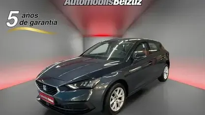 Usado Seat Leon Style 110 CV (80 kW) 2024 Gris Utilitario