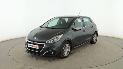 Używany Peugeot 208 Allure 100 KM (73 kW) 2017 Szary Hatchback