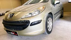 Gris / plata Usado 2007 Peugeot 207 Berlina | 5000 € (Precio justo)