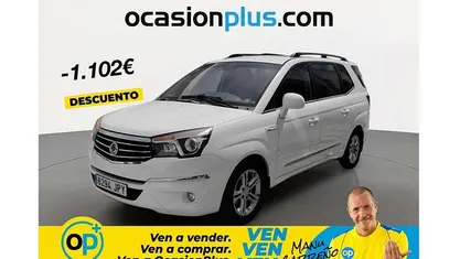 Usado Ssangyong (KGM) Rodius Limited 178 CV (130 kW) 2016 Blanco Monovolumen