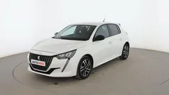 Blanco Usado 2023 Peugeot 208 Allure Utilitario | 15.599 € (Precio justo)
