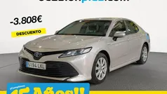 Marrón Usado 2020 Toyota Camry Business Edition Berlina | 26.190 € (Precio justo)