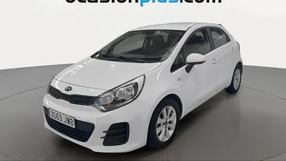 Usado Kia Rio 84 CV (61 kW) 2017 Blanco Utilitario