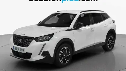 Usado Peugeot 2008 Allure 110 CV (80 kW) 2022 Blanco SUV
