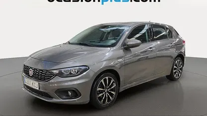 Usado Fiat Tipo Lounge 95 CV (69 kW) 2017 Gris Utilitario