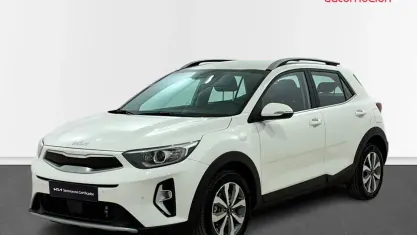 Usado Kia Stonic 100 CV (73 kW) 2024 SUV