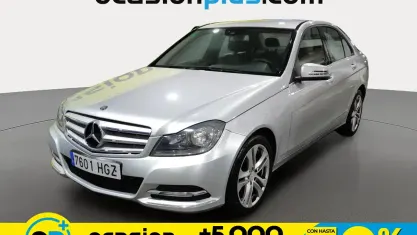 Usado Mercedes C200 136 CV (100 kW) 2011 Gris plata Berlina