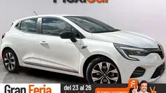 Blanco Usado 2021 Renault Clio V Intens Utilitario | 15.790 € (Precio justo)