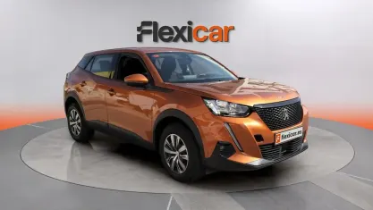 Usado Peugeot 2008 Active 110 CV (80 kW) 2021 Naranja SUV