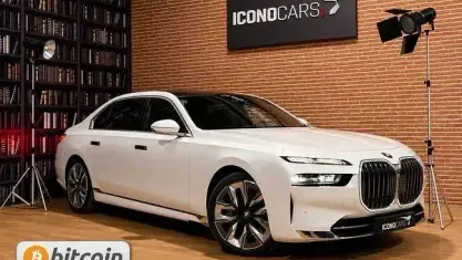 Usado BMW 750e Comfort Edition 489 CV (359 kW) 2023 Blanco Berlina
