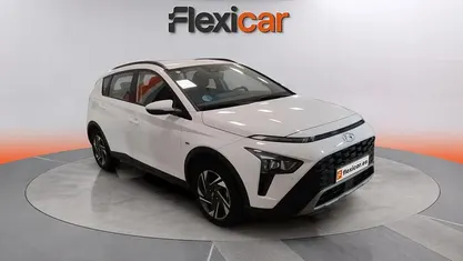 Usado Hyundai Bayon 101 CV (74 kW) 2023 Blanco SUV