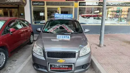 Usado Chevrolet Aveo LS 84 CV (61 kW) 2009 Gris Utilitario