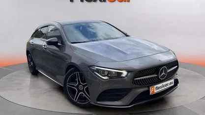Usado Mercedes CLA200 Shooting Brake 150 CV (110 kW) 2020 Gris Familiar
