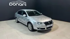 Gris Usado 2006 VW Passat Highline Berlina | 6500 € (Un poco caro)