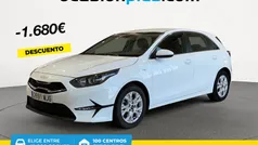 Usado 2023 Kia Ceed Berlina | 18.490 € (Precio justo)