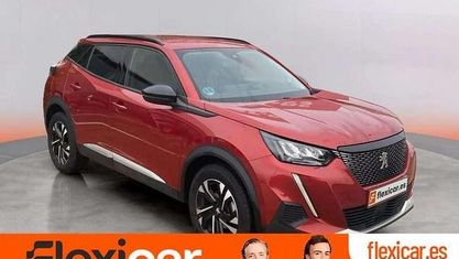 Usado Peugeot 2008 Allure 131 CV (96 kW) 2022 Rojo SUV