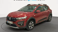Rojo Usado 2022 Dacia Sandero Essentiel Utilitario | 13.182 € (Precio justo)