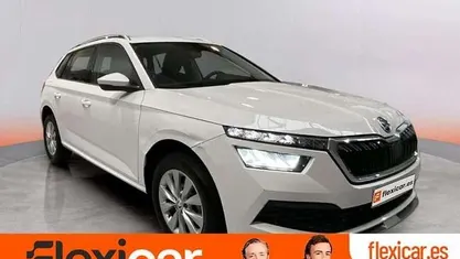 Usado Skoda Kamiq Ambition 111 CV (81 kW) 2021 Blanco SUV
