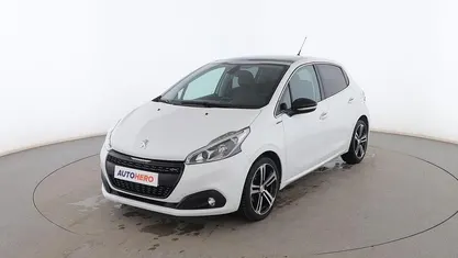 Blanco Usado 2018 Peugeot 208 GT-line Utilitario | 9799 € (Precio justo)