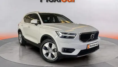 Usado 2020 Volvo XC40 Momentum SUV | 21.470 € (Super precio)