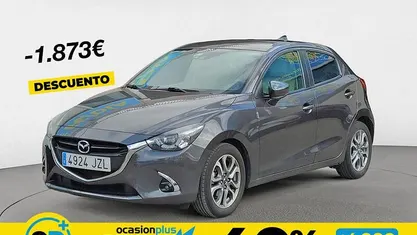 Usado Mazda 2 Luxury 90 CV (66 kW) 2017 Gris Utilitario