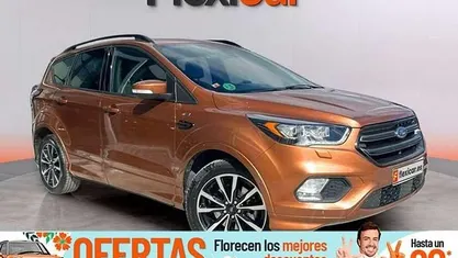 Usado Ford Kuga ST-Line 120 CV (88 kW) 2017 Naranja SUV