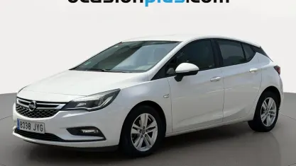 Usado Opel Astra Selective 110 CV (80 kW) 2017 Blanco Utilitario