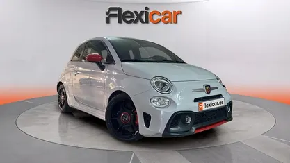 Usado Abarth 595 165 CV (121 kW) 2022 Gris Berlina