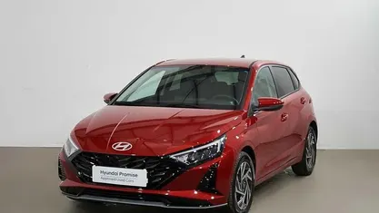 Dragon red Nuevo 2025 Hyundai i20 Berlina | 21.990 € (Precio justo)