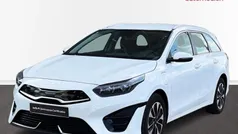 Blanco Usado 2024 Kia Ceed Familiar | 28.000 € (Caro)