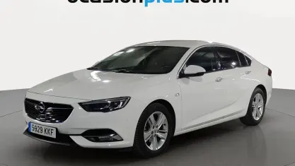 Usado Opel Insignia Excellence 166 CV (122 kW) 2018 Blanco Berlina