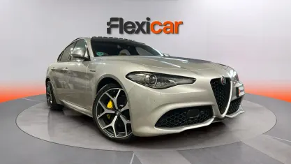 Usado Alfa Romeo Giulia Veloce 280 CV (205 kW) 2021 Blanco Berlina