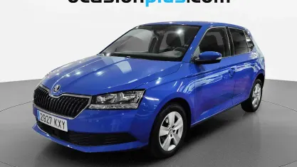 Usado Skoda Fabia 75 CV (55 kW) 2019 Azul Utilitario