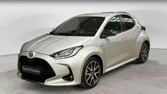 Usado 2021 Toyota Yaris Hybrid Style Berlina | 19.750 € (Precio justo)