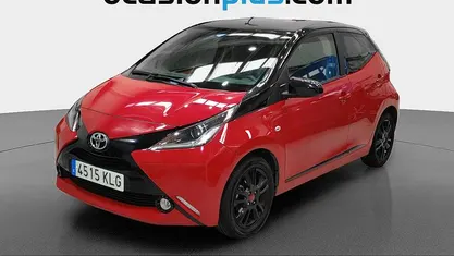 Rojo Usado 2018 Toyota Aygo X-cite Utilitario | 11.264 € (Precio justo)