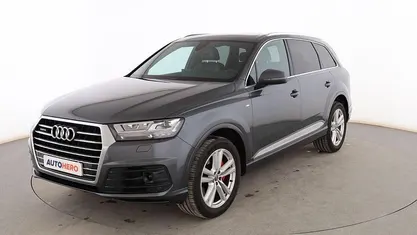 Usado Audi Q7 272 CV (200 kW) 2015 Gris SUV