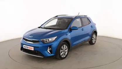 Usado Kia Stonic 101 CV (74 kW) 2022 Azul SUV