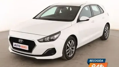 Usado Hyundai i30 GO! 120 CV (88 kW) 2019 Blanco Berlina