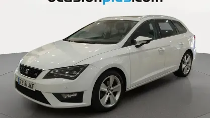 Usado Seat Leon FR 150 CV (110 kW) 2015 Blanco Monovolumen