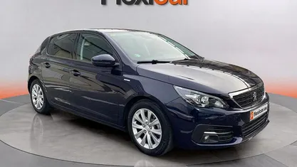 Usado Peugeot 308 Access 131 CV (96 kW) 2020 Negro Utilitario