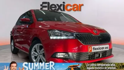 Usado Skoda Fabia Style 95 CV (69 kW) 2021 Rojo Utilitario