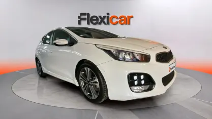 Usado Kia Ceed GT GT-Line 136 CV (100 kW) 2017 Blanco Berlina
